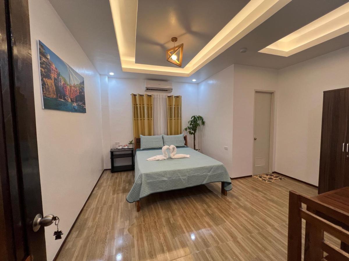 Rich-Vania Suites General Luna  Zewnętrze zdjęcie