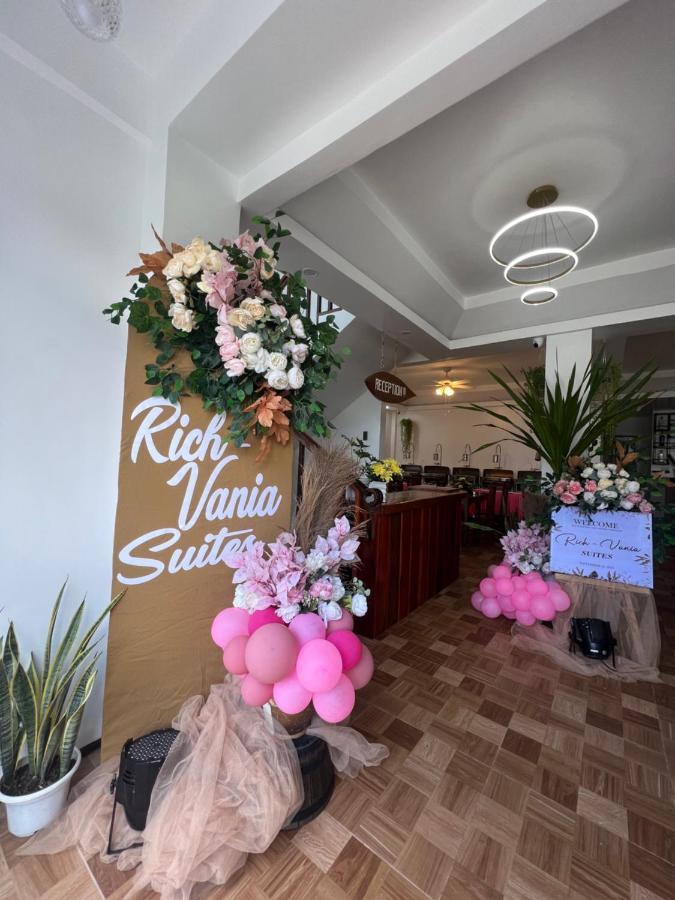 Rich-Vania Suites General Luna  Zewnętrze zdjęcie