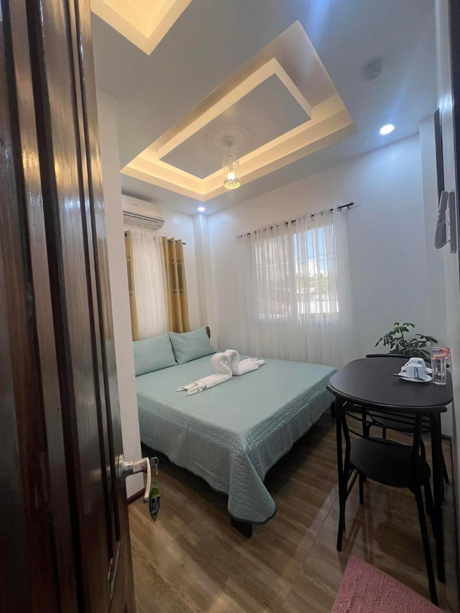 Rich-Vania Suites General Luna  Zewnętrze zdjęcie